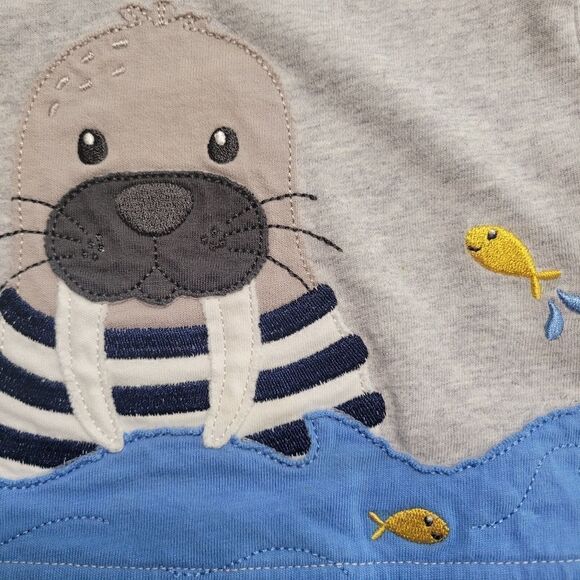 Adorable walrus romper  - Picture 4 of 4